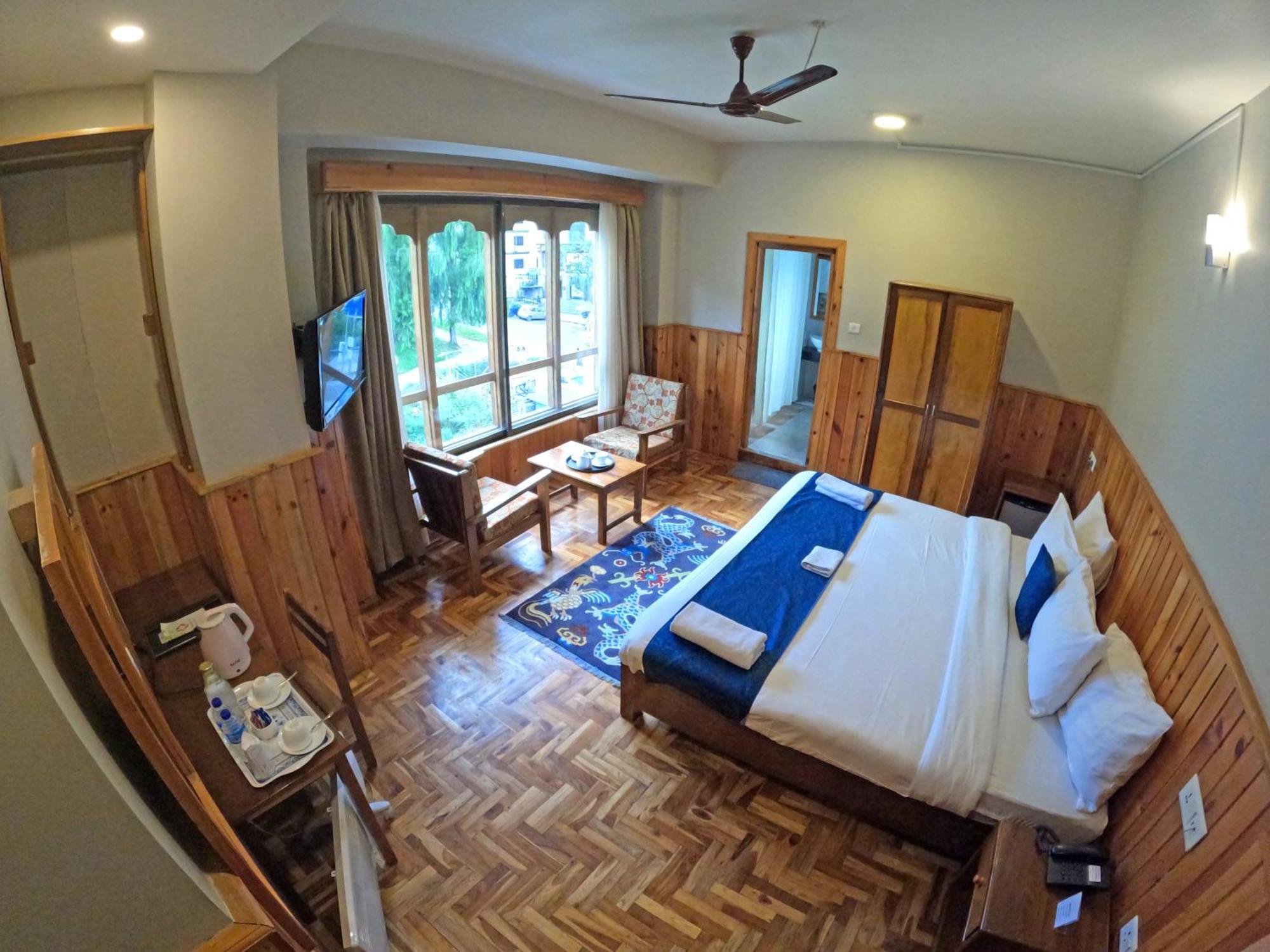 Khamsum Inn Thimphu Exterior photo